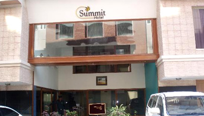 Hotel Summit